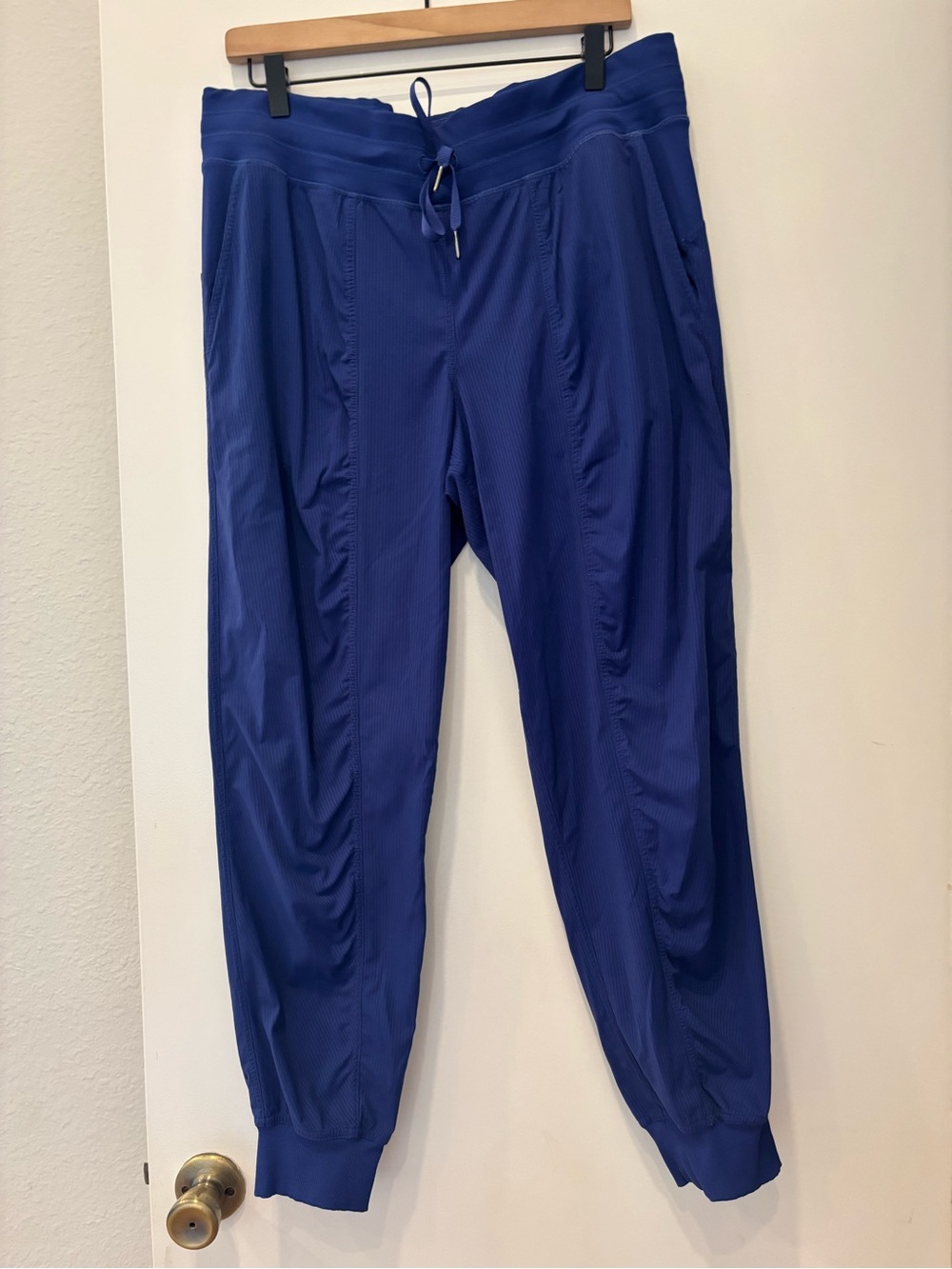 lululemon lightweight Dance Studio Jogger Pants Sz 14 athleisure workout travel